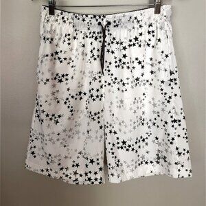 Under Armor Silver & Black Stars Athletic Loose Shorts L July 4 Patriotic